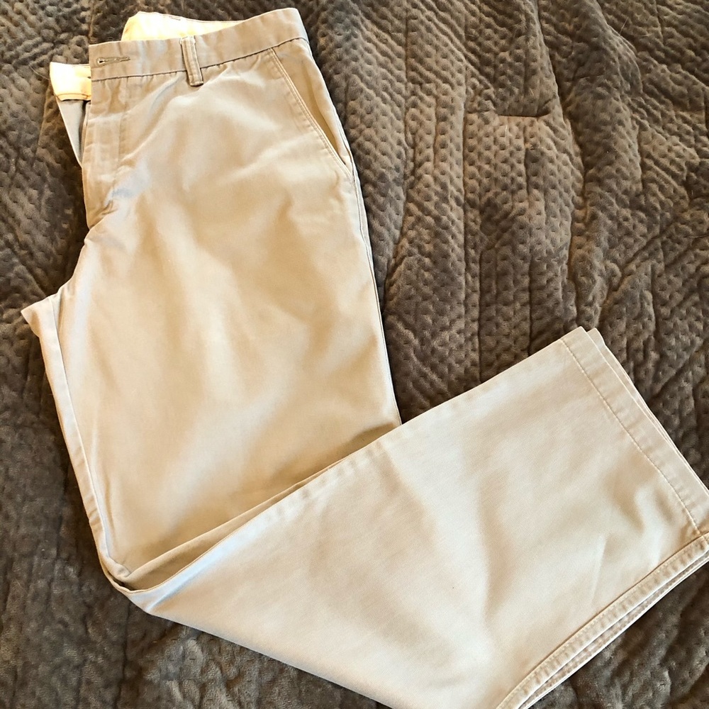 Dockers D3 Flat Front Casual Chino Pants